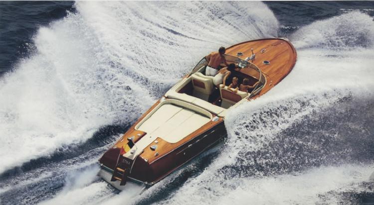 RIVA AQUARAMA  - motoscafo       (**)