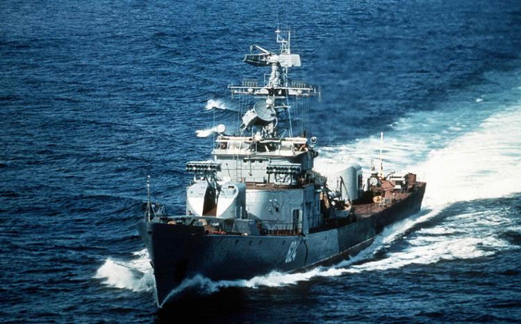 PETYA  - corvetta sovietica             (**)