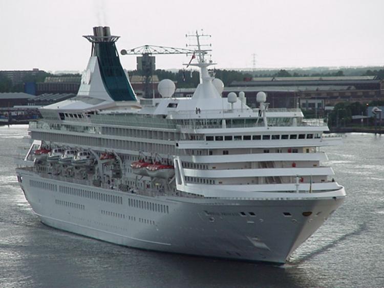 ROYAL PRINCESS - nave da crociera    (**)