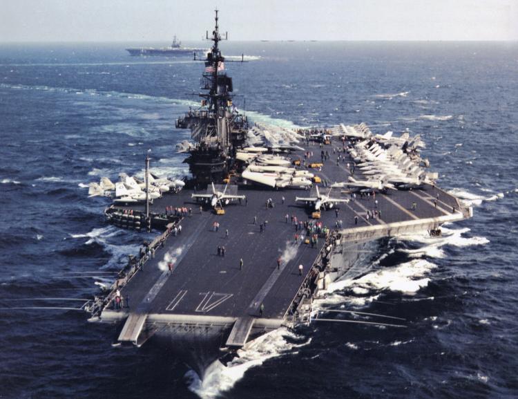 MIDWAY  - portaerei USA       (**)
